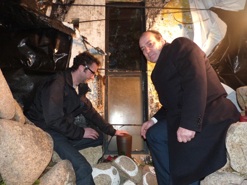 Mehr �ber Homage to Man in Camelle